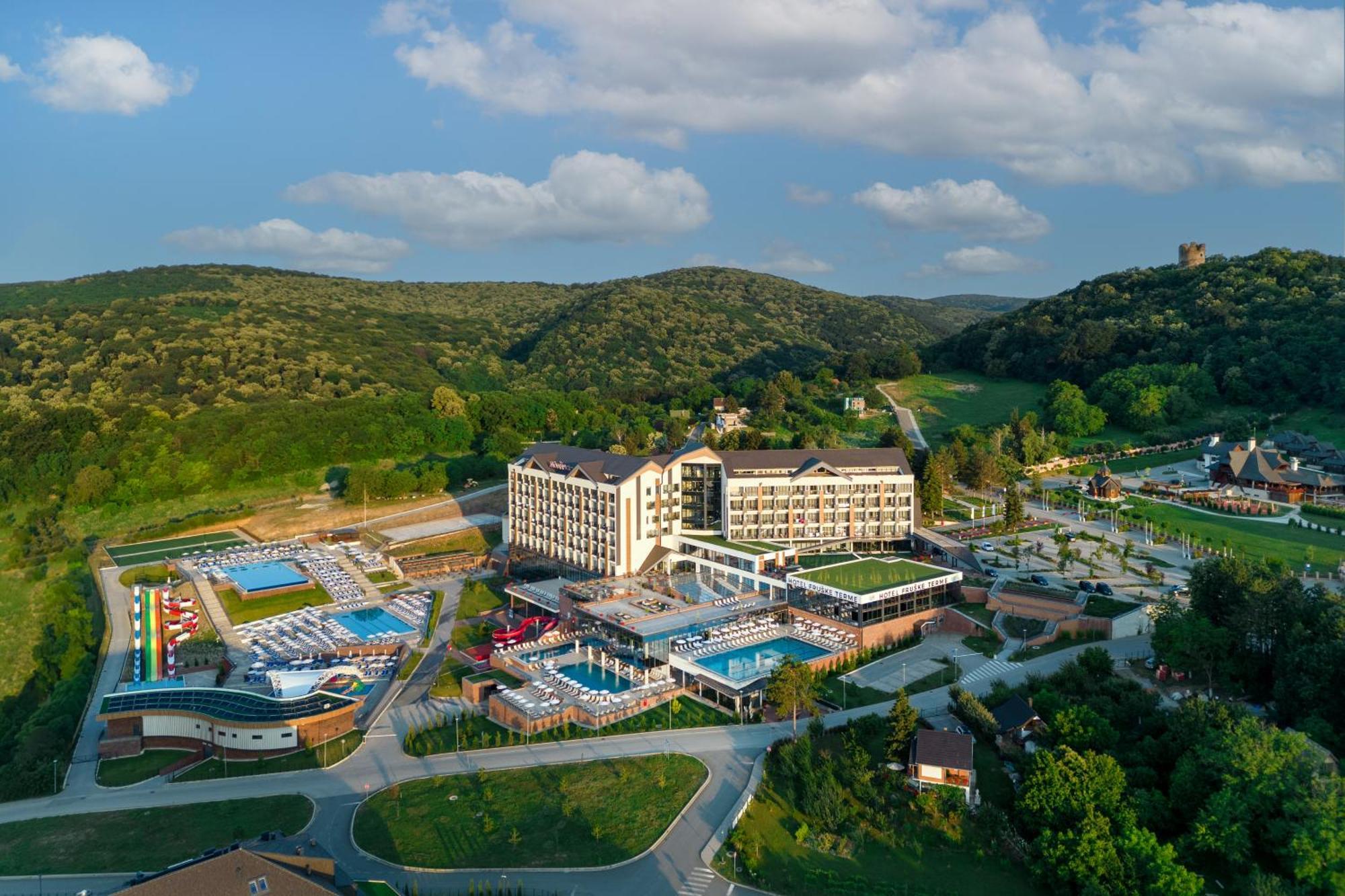 Movenpick Resort And Spa Fruske Terme Vrdnik Extérieur photo
