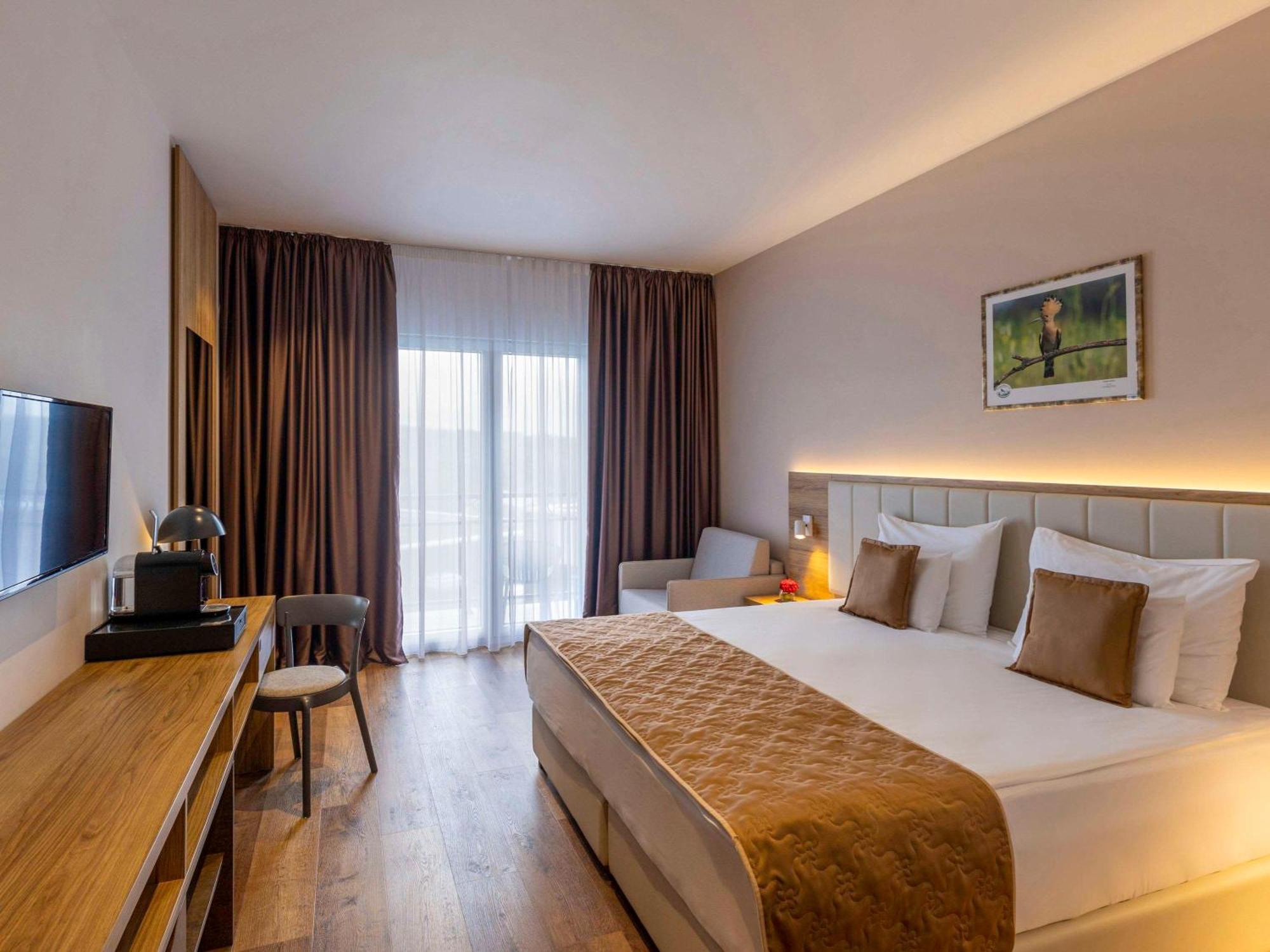 Movenpick Resort And Spa Fruske Terme Vrdnik Extérieur photo